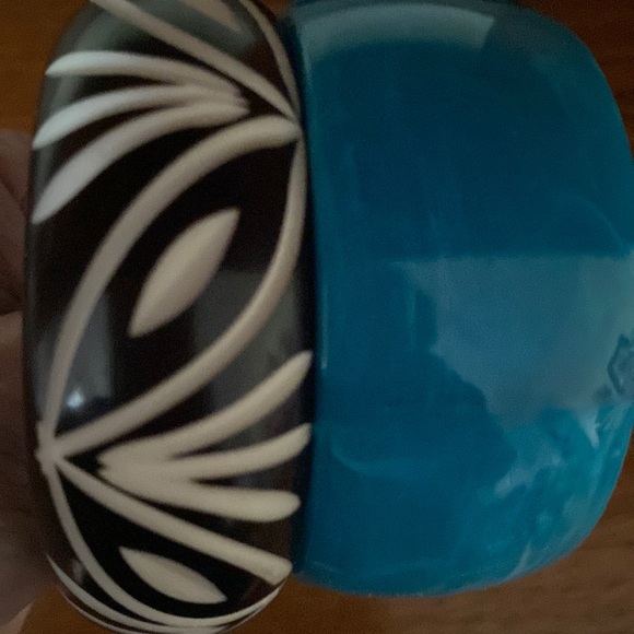 VTG Set of 4 Wooden& Plastic Bangles - Picture 9 of 10